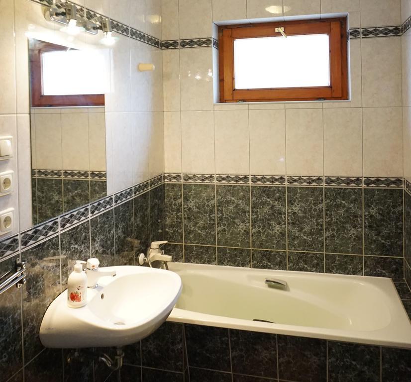 Vamosi Vendeghaz Apartment Nemesvámos Екстериор снимка