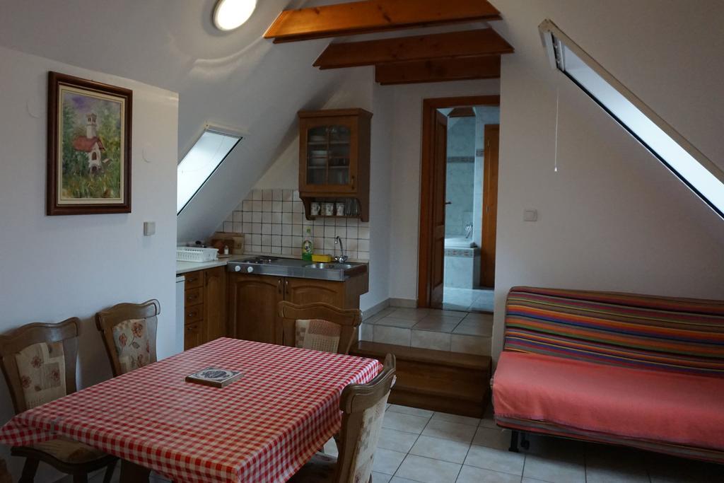 Vamosi Vendeghaz Apartment Nemesvámos Екстериор снимка